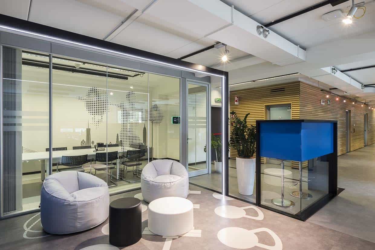 Retail e brand identity nei nuovi uffici di Adidas a Monza | Progetto CMR -  Massimo Roj Architects