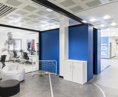 Retail and brand identity in Adidas new office in Monza